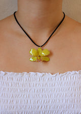 Collar de Orquídea Citrus. Un regalo único